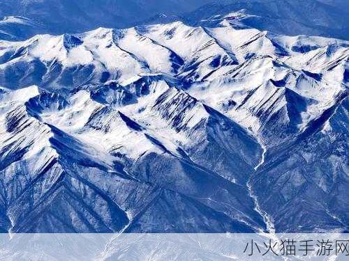 又白又大的两座峰 1. 俯瞰白雪皑皑的双峰：大自然的壮丽之美